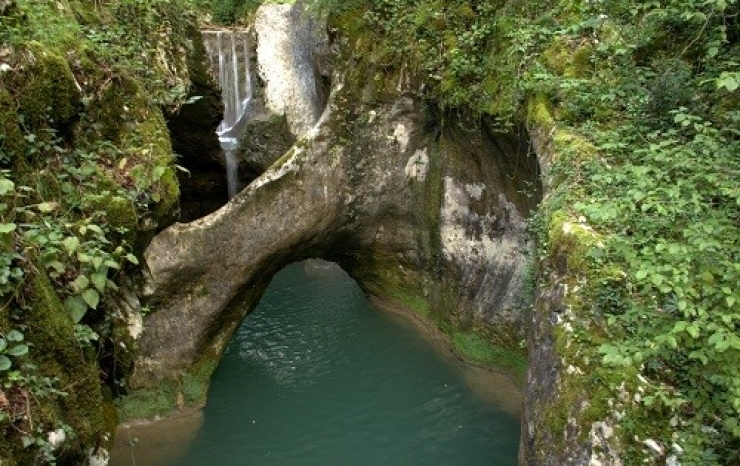 Naravni most, Krčnik