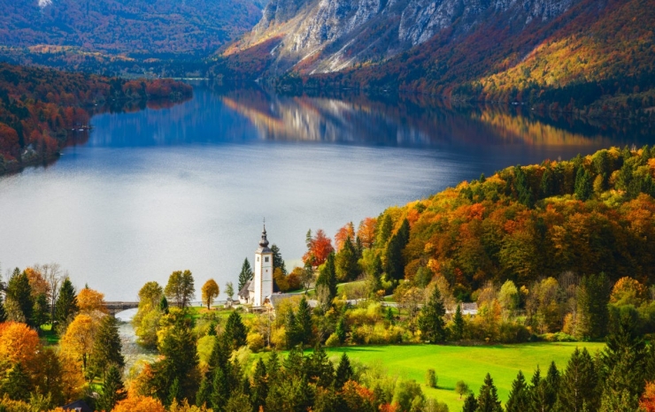 Bohinj, oddaljenost 92 km